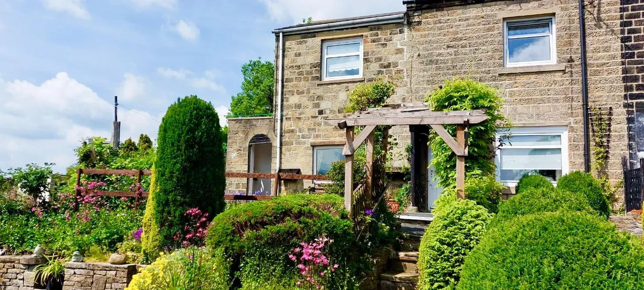 3 bed house for sale — Mount Pleasant, Glusburn, BD20 8RN