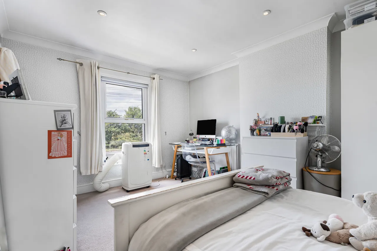 Runnemede Road, Egham, TW20, photo 24