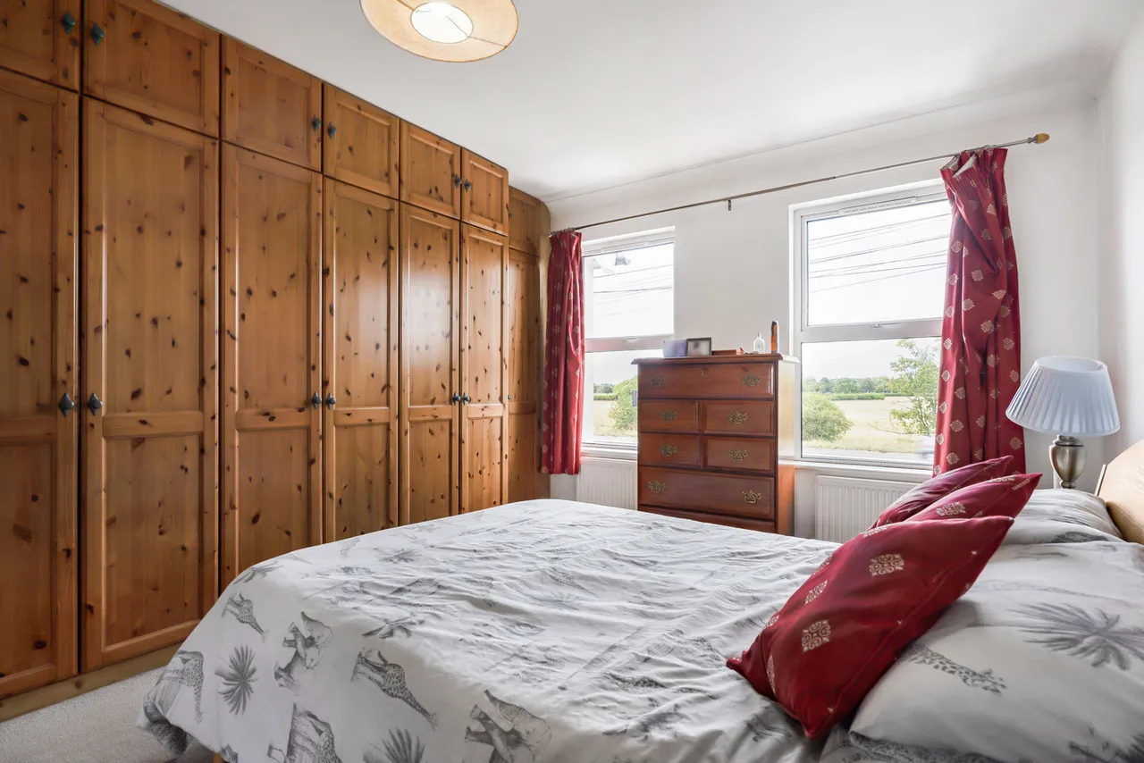 Runnemede Road, Egham, TW20, photo 21