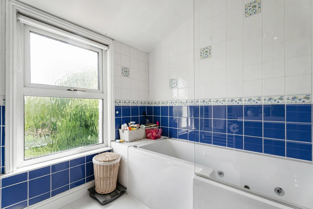 Runnemede Road, Egham, TW20, photo 30