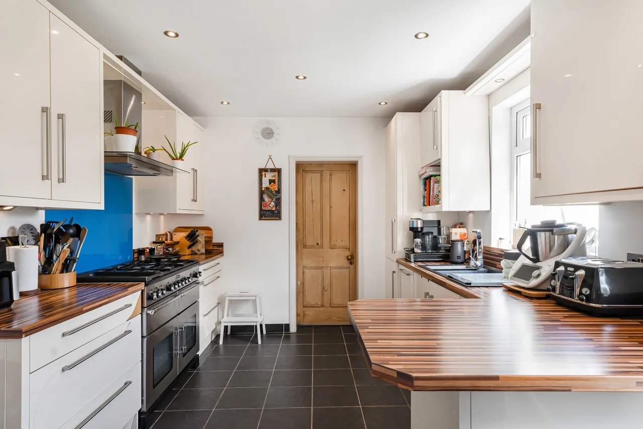 Runnemede Road, Egham, TW20, photo 12