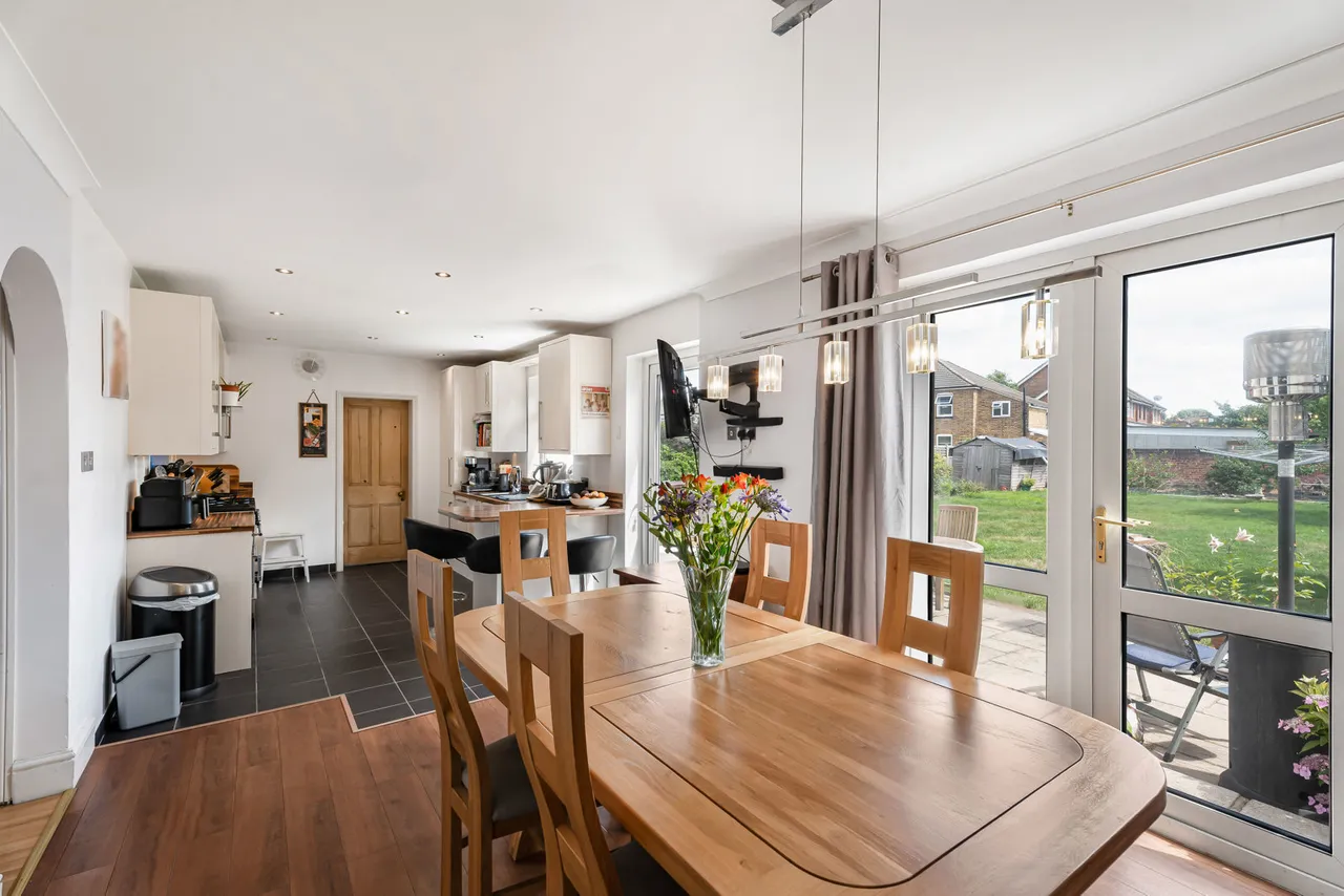 Runnemede Road, Egham, TW20, photo 9