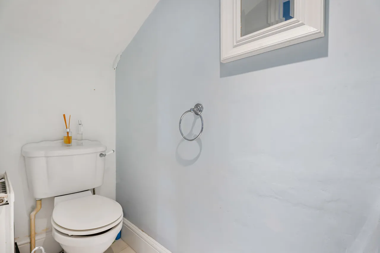 Runnemede Road, Egham, TW20, photo 8