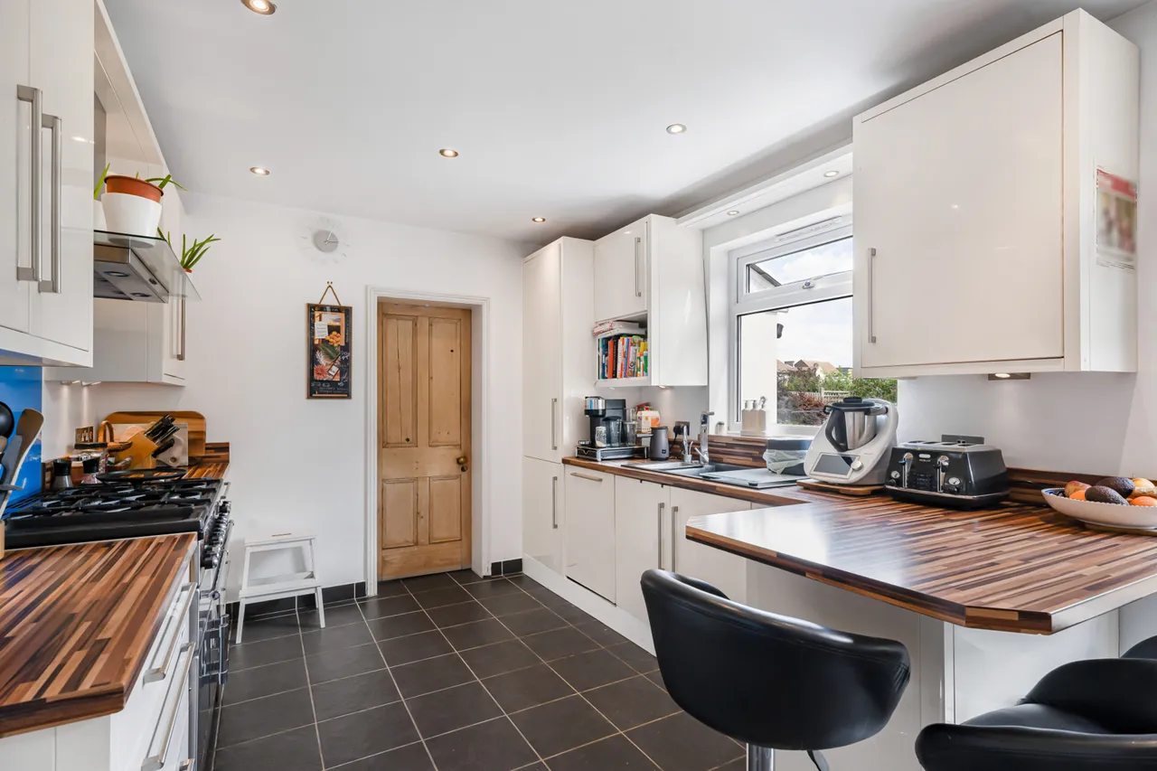 Runnemede Road, Egham, TW20, photo 14