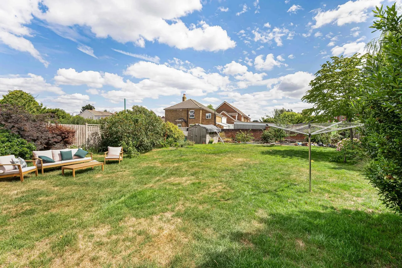 Runnemede Road, Egham, TW20, photo 5