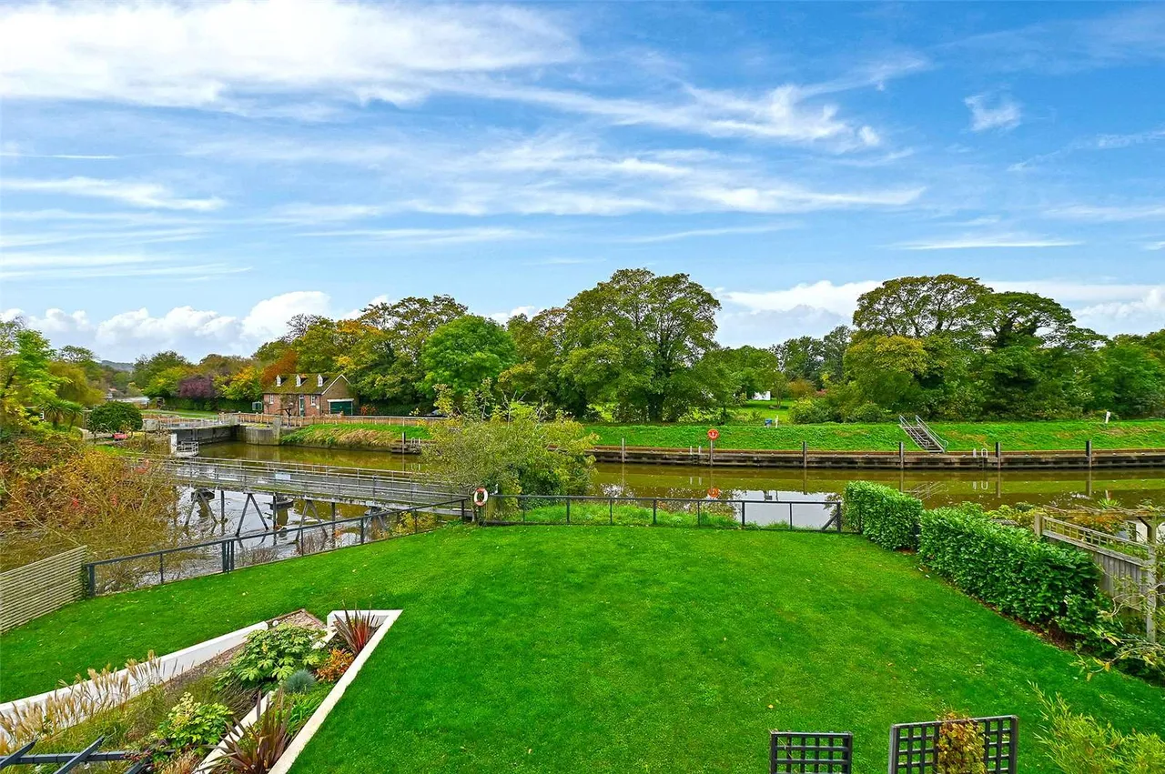 Ham Island, Old Windsor, SL4, photo 15