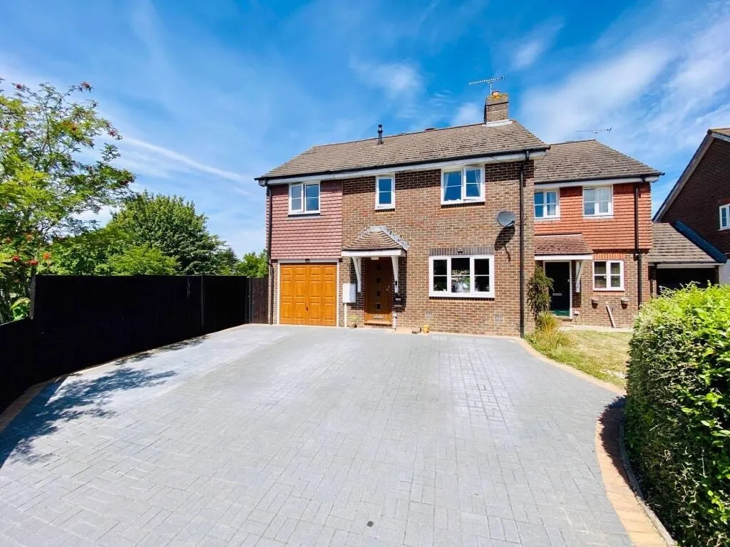4 bed house for sale, Callender Walk, Cuckfield, RH17