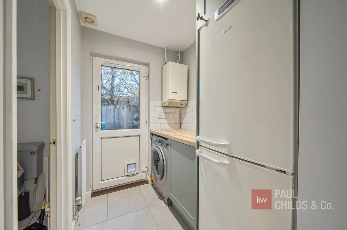 Butler Road, Bagshot, GU19, photo 6
