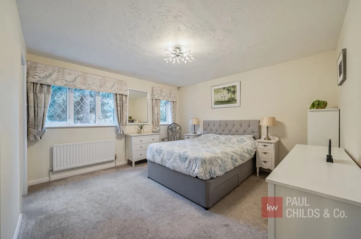 Butler Road, Bagshot, GU19, photo 8