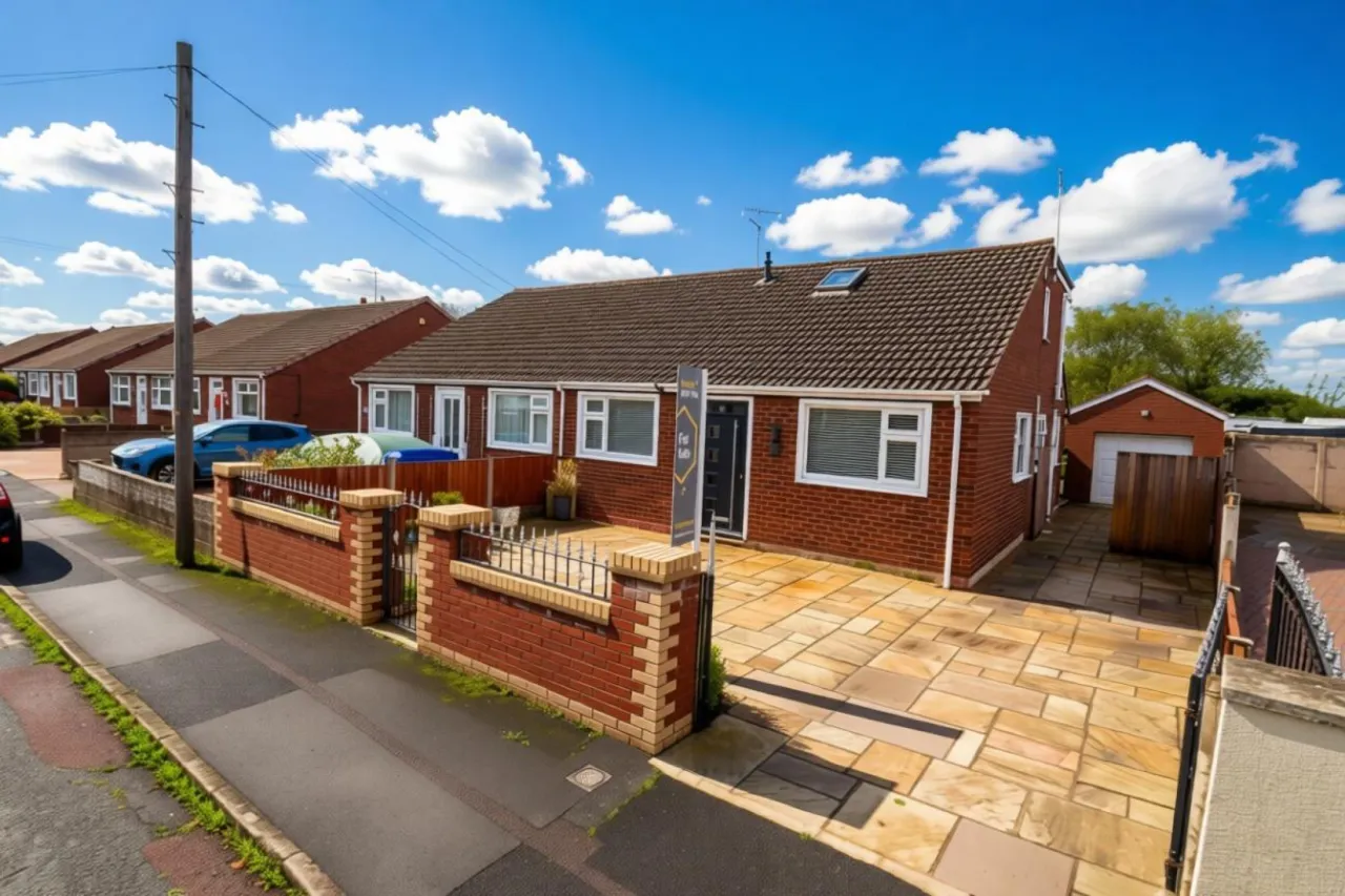 3 bed property for sale, Kempton Avenue, Crewe