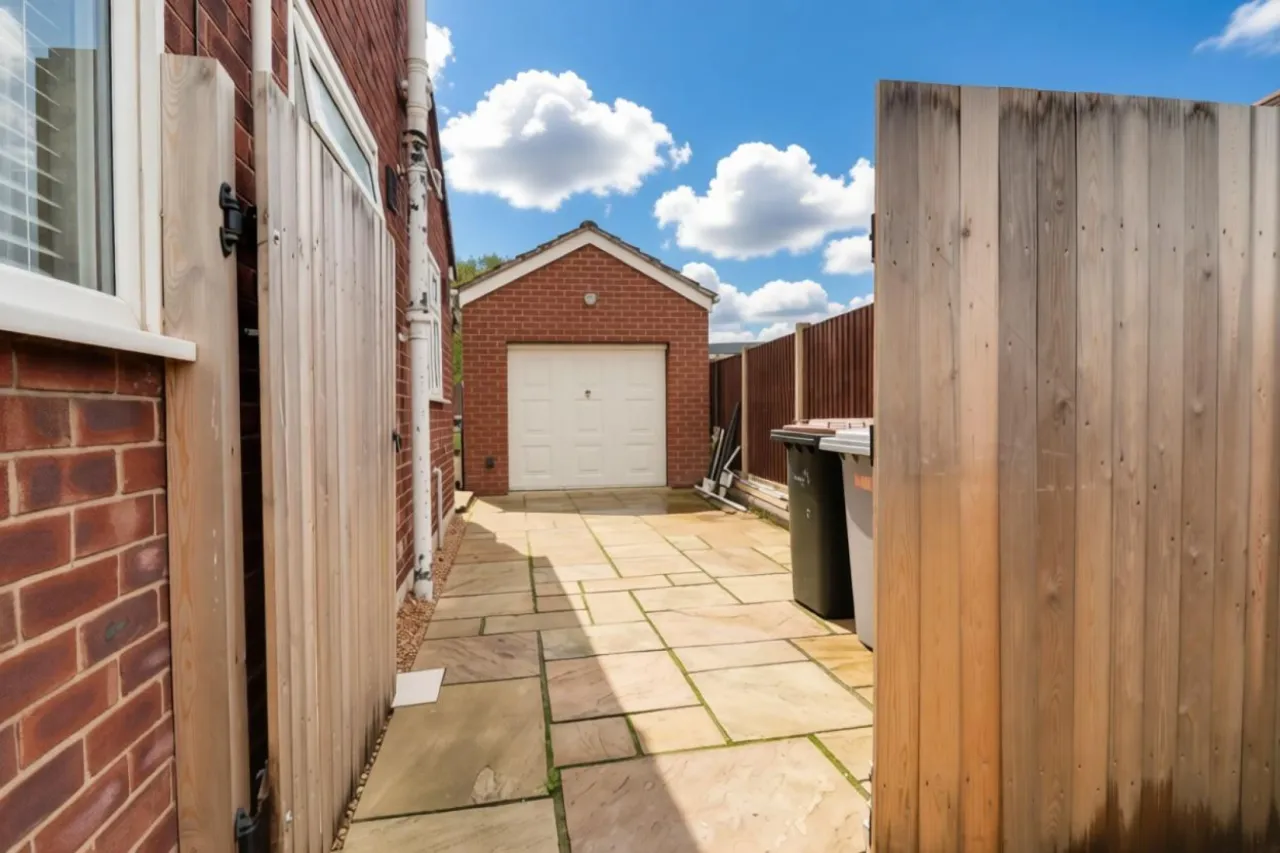 Kempton Avenue, Crewe, photo 4