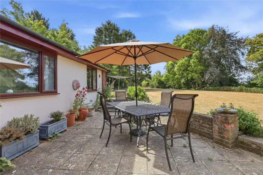 with 4 bedrooms in Saffron Walden, CB11, photo 13