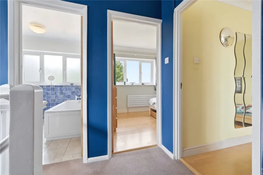with 4 bedrooms in Saffron Walden, CB11, photo 19