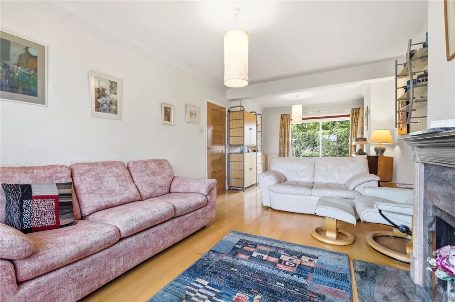 with 4 bedrooms in Saffron Walden, CB11, photo 6