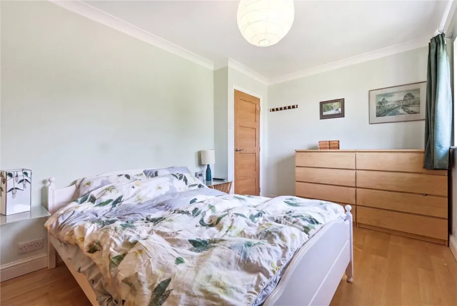 with 4 bedrooms in Saffron Walden, CB11, photo 21