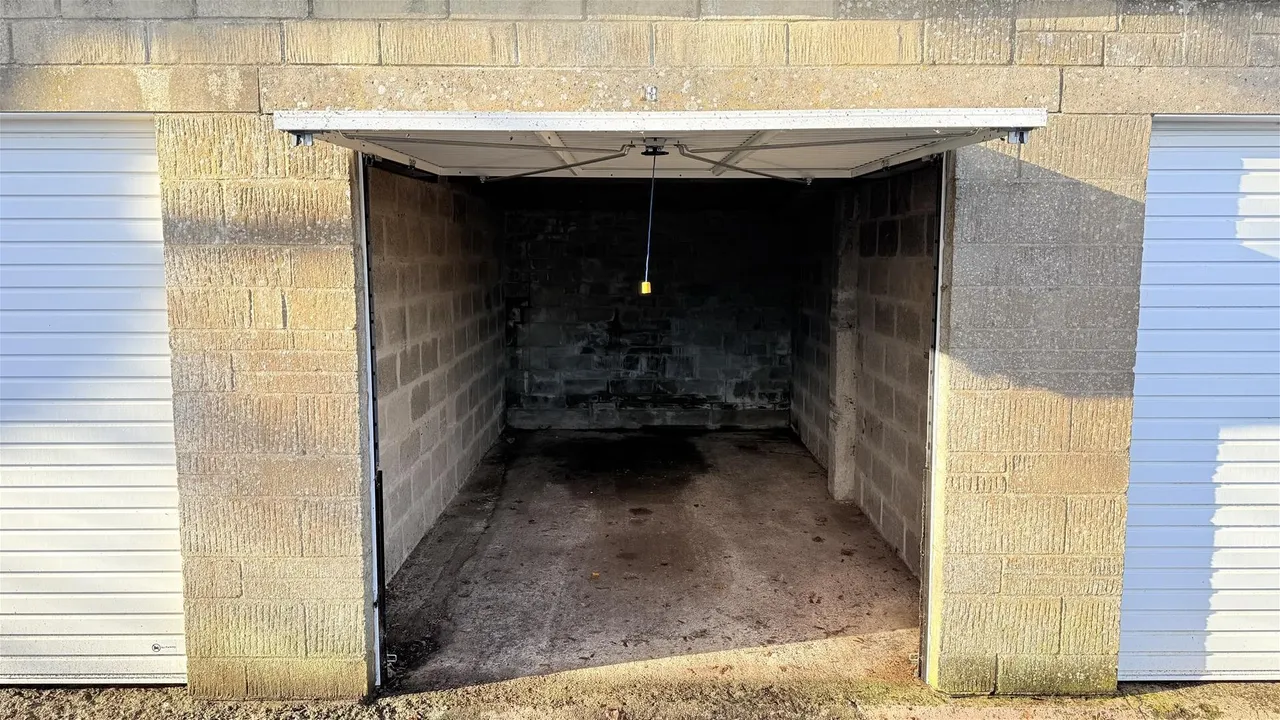 Longfield Mells, Frome, Somerset BA11 3PZ, photo 4