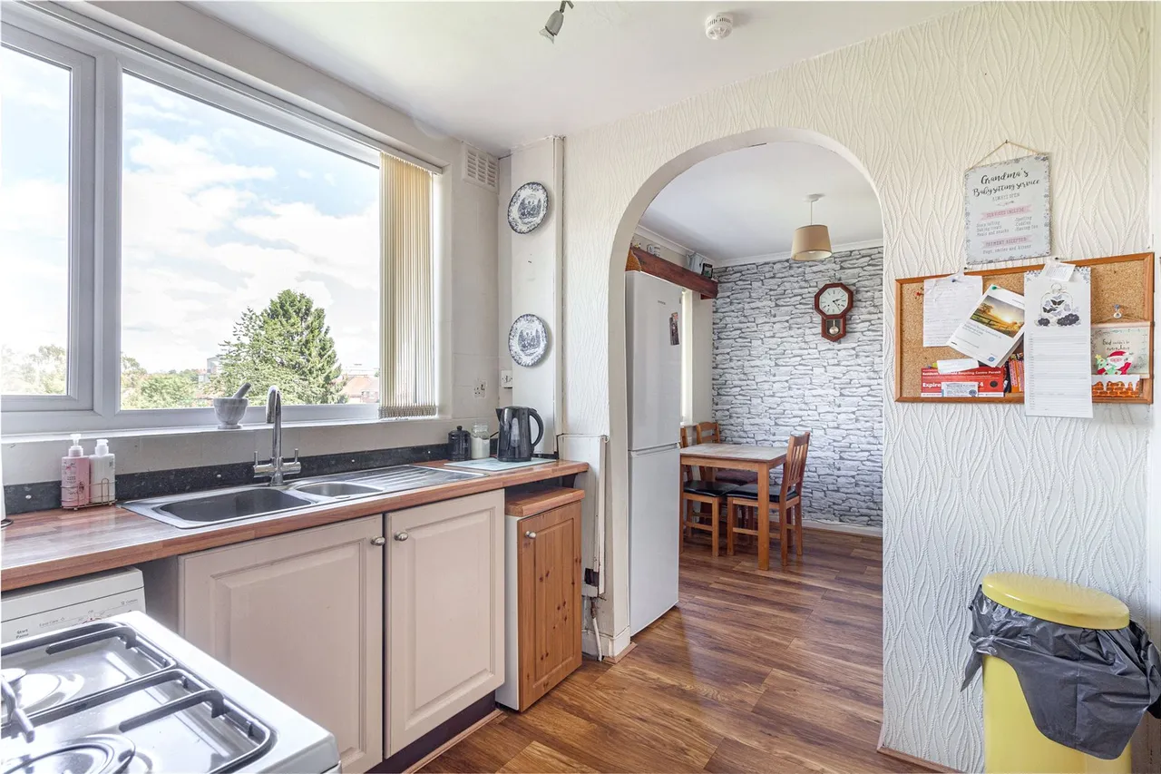 Vicarage Crescent, Redditch, Worcestershire, B97 4RG, photo 8