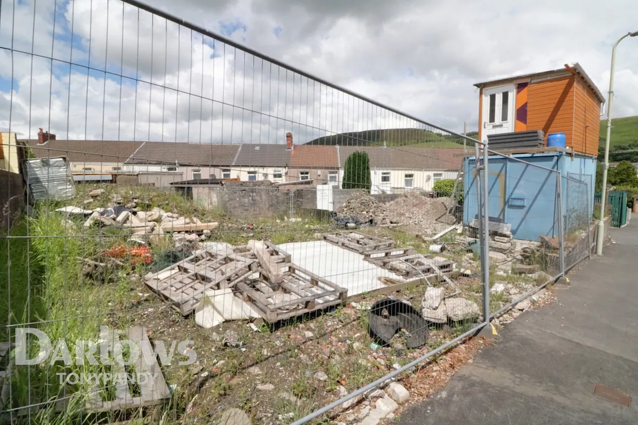 land for sale, Bransby Road, Penygraig, CF40