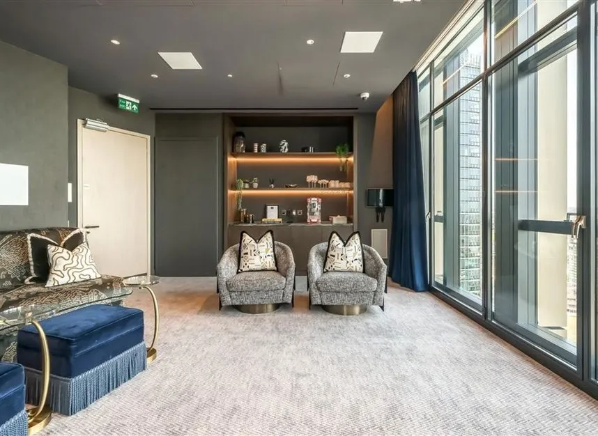 Nine Elms Lane, Nine Elms, SW8, photo 7