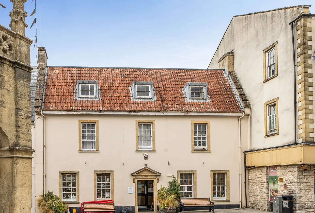 1 bed flat for sale — St. Pauls Mews, Shepton Mallet, BA4 5BN