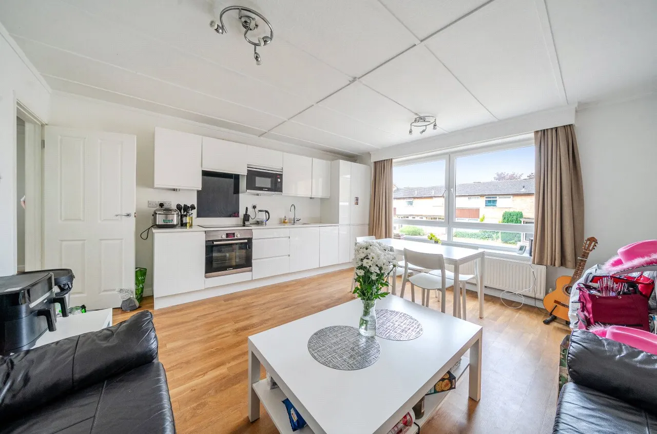 Wilderness Road, Guildford, GU2, photo 3