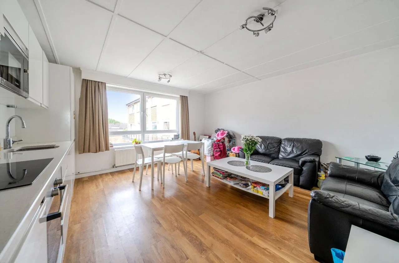 3 bed flat for sale, Wilderness Road, Guildford, GU2