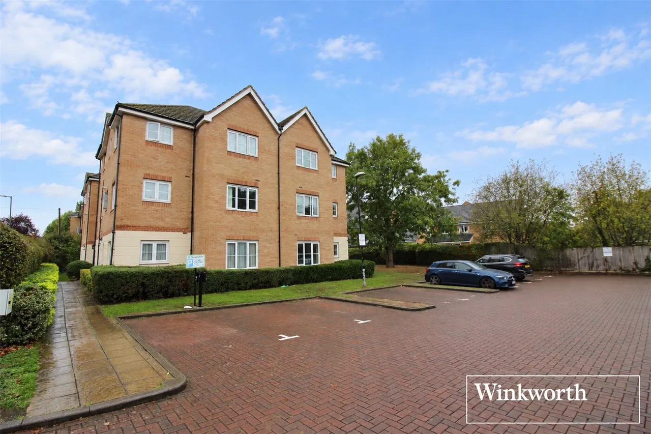 2 bed flat for sale, Gateshead Road, Borehamwood, WD6