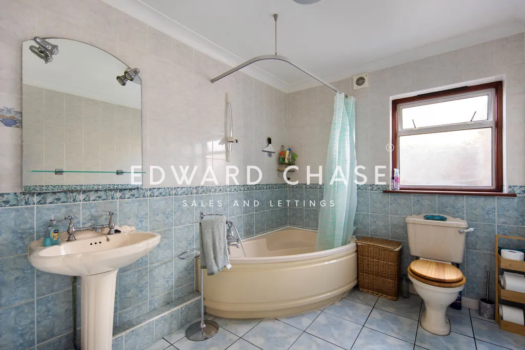 Kingswood Road, Ilford, IG3, photo 7
