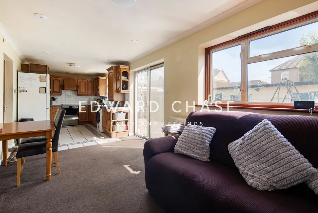 Kingswood Road, Ilford, IG3, photo 9