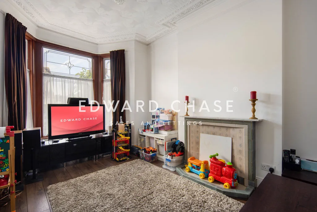 Kingswood Road, Ilford, IG3, photo 6