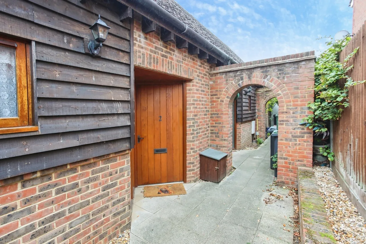 1 bed house for sale, Priory Road, Tonbridge, TN9