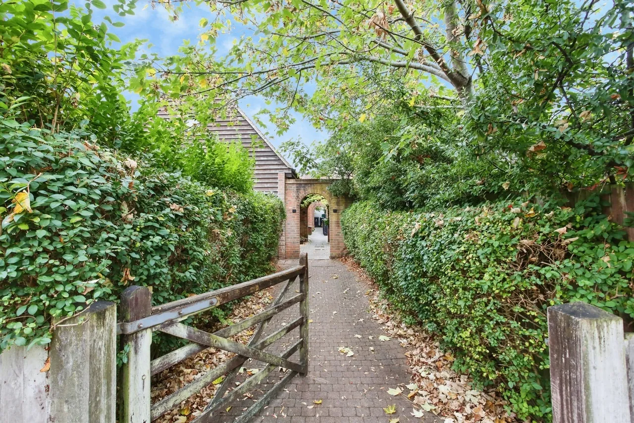 Priory Road, Tonbridge, TN9, photo 13