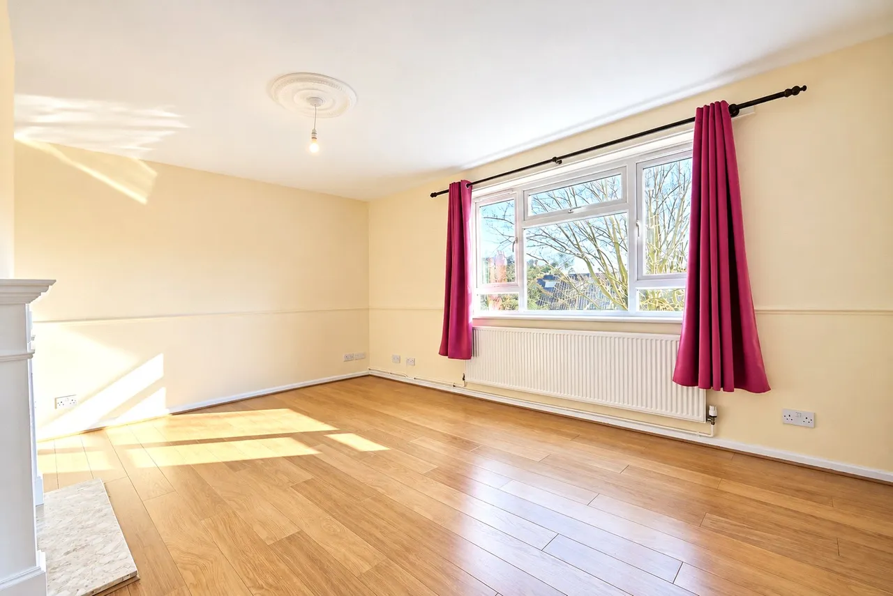 Upper Richmond Road, London, SW15, photo 3