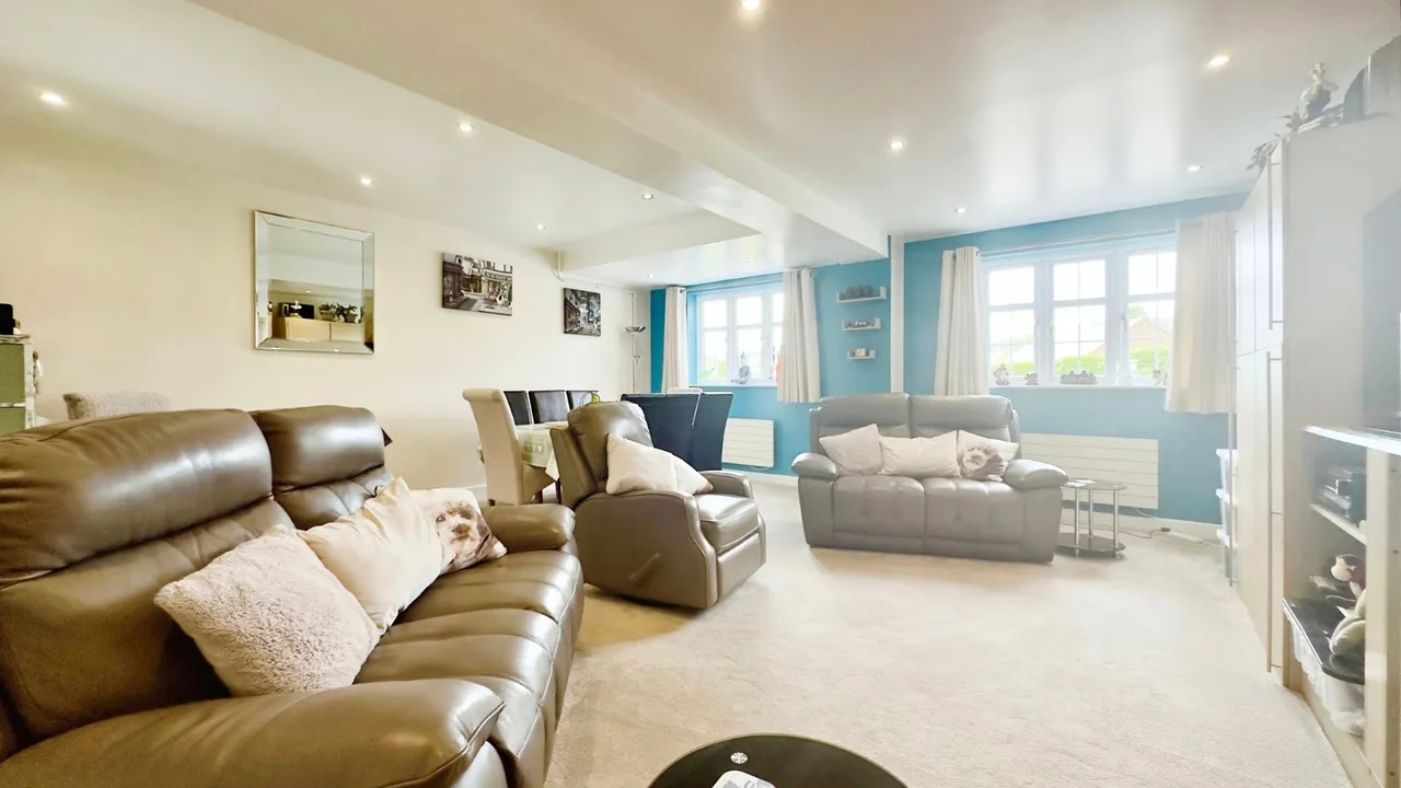 Alltacham Drive, Pontardawe, Swansea, SA8, photo 9