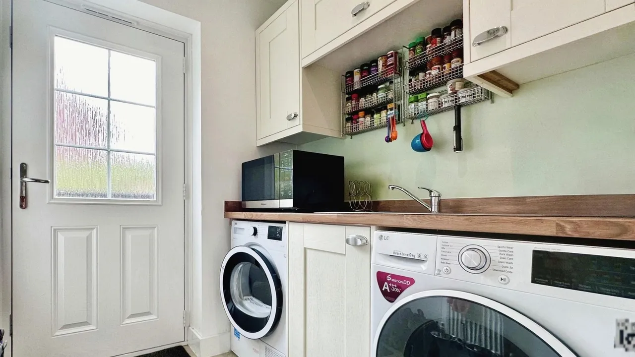 Alltacham Drive, Pontardawe, Swansea, SA8, photo 5