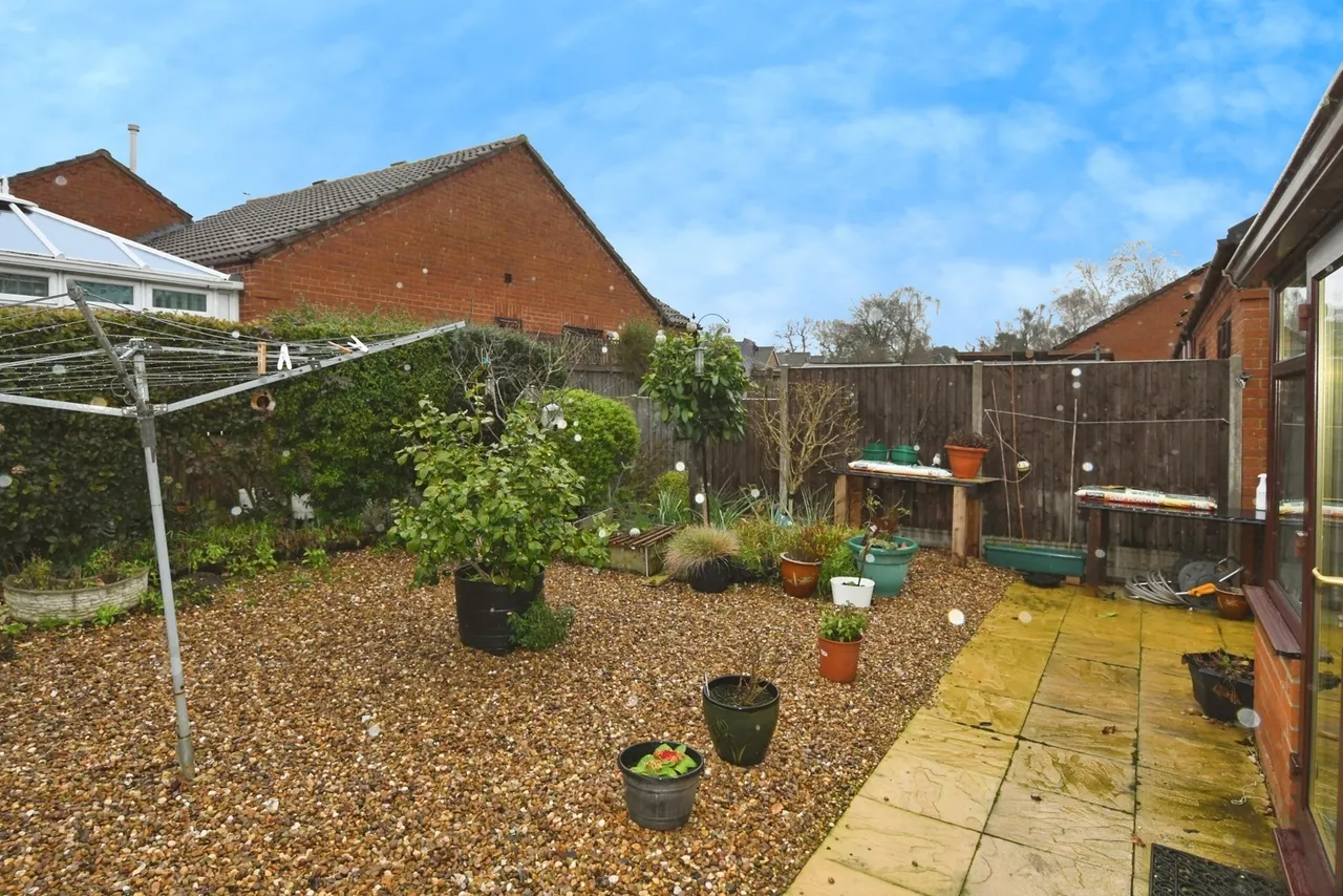 Meadowlake Close, Lincoln, Lincolnshire, LN6, photo 14