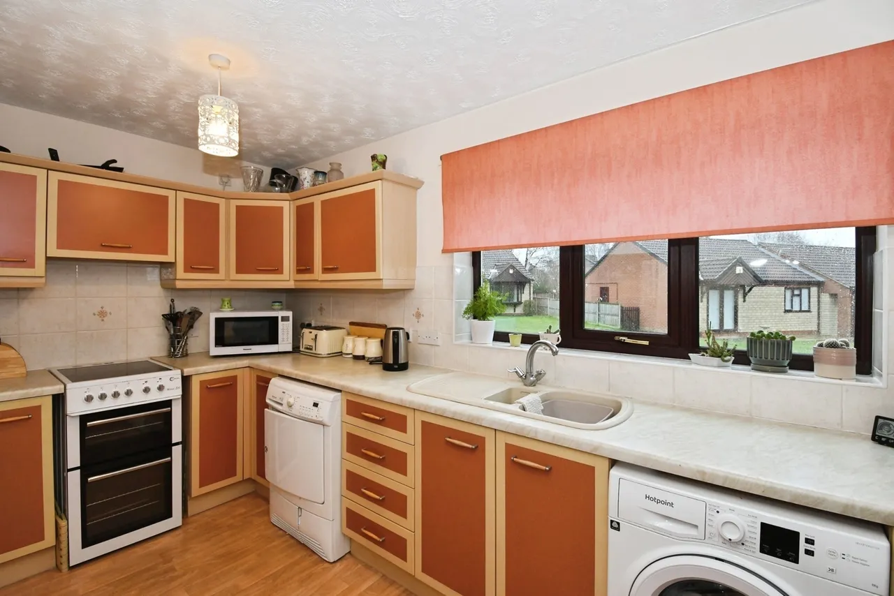 Meadowlake Close, Lincoln, Lincolnshire, LN6, photo 2