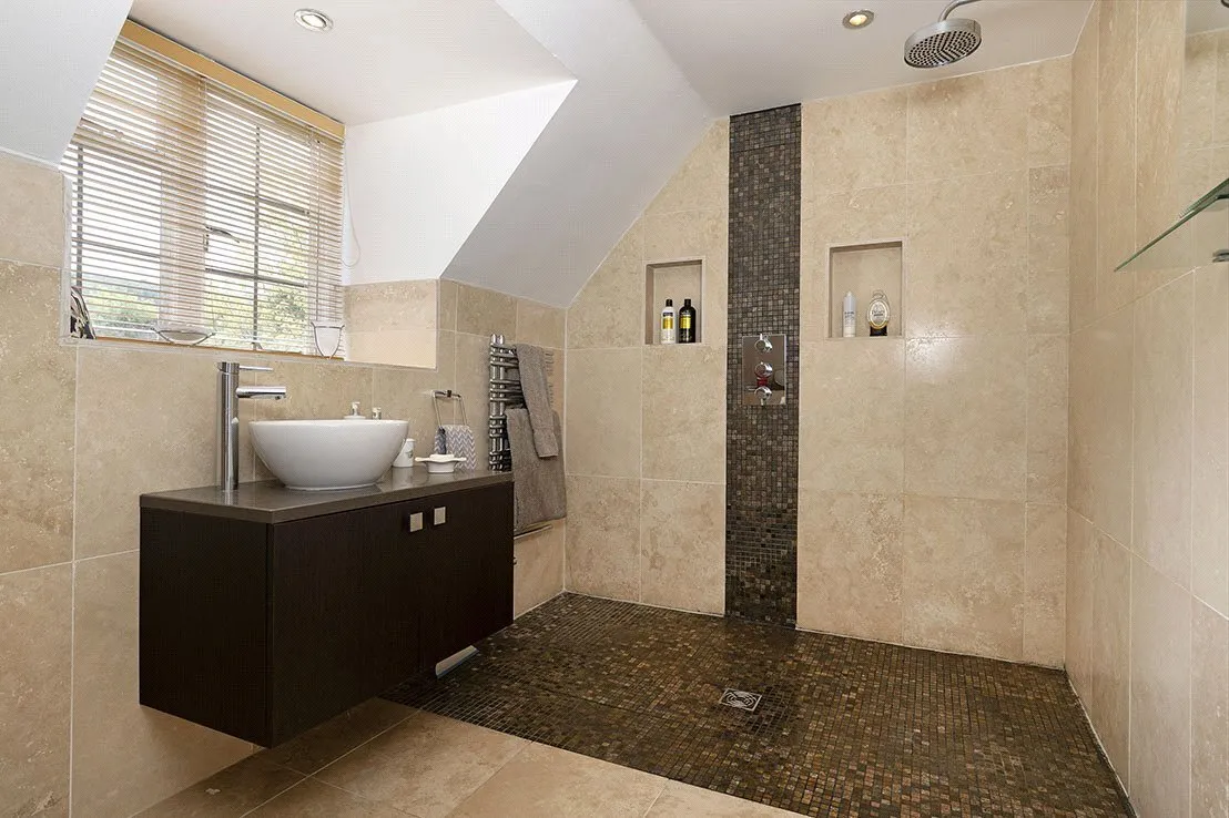 Stanton, Broadway, WR12, photo 9