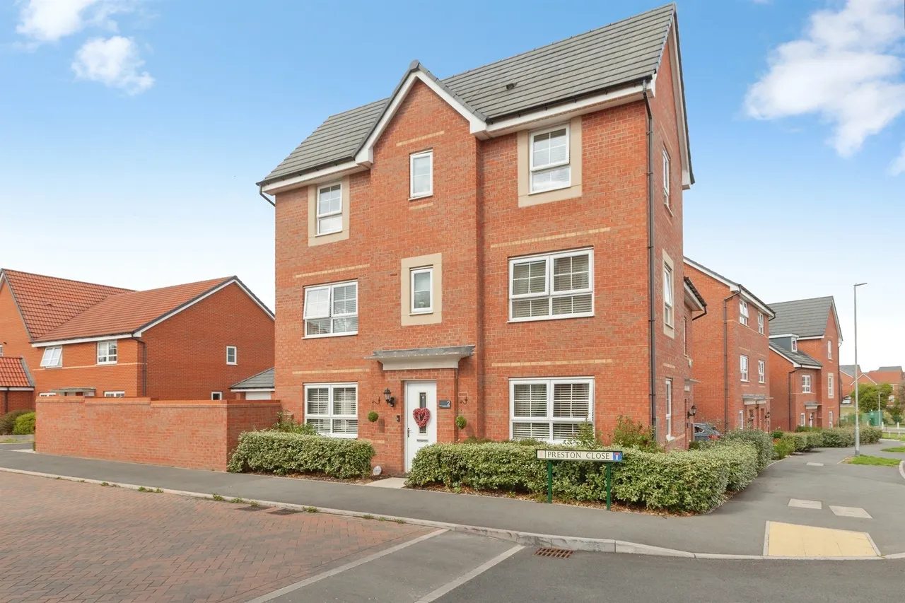 4 bed house for sale — Preston Close, WIGSTON