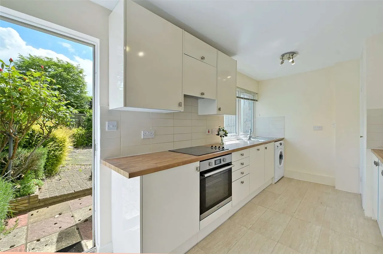 Hawkesworth Close, Northwood, HA6 2FT, photo 4