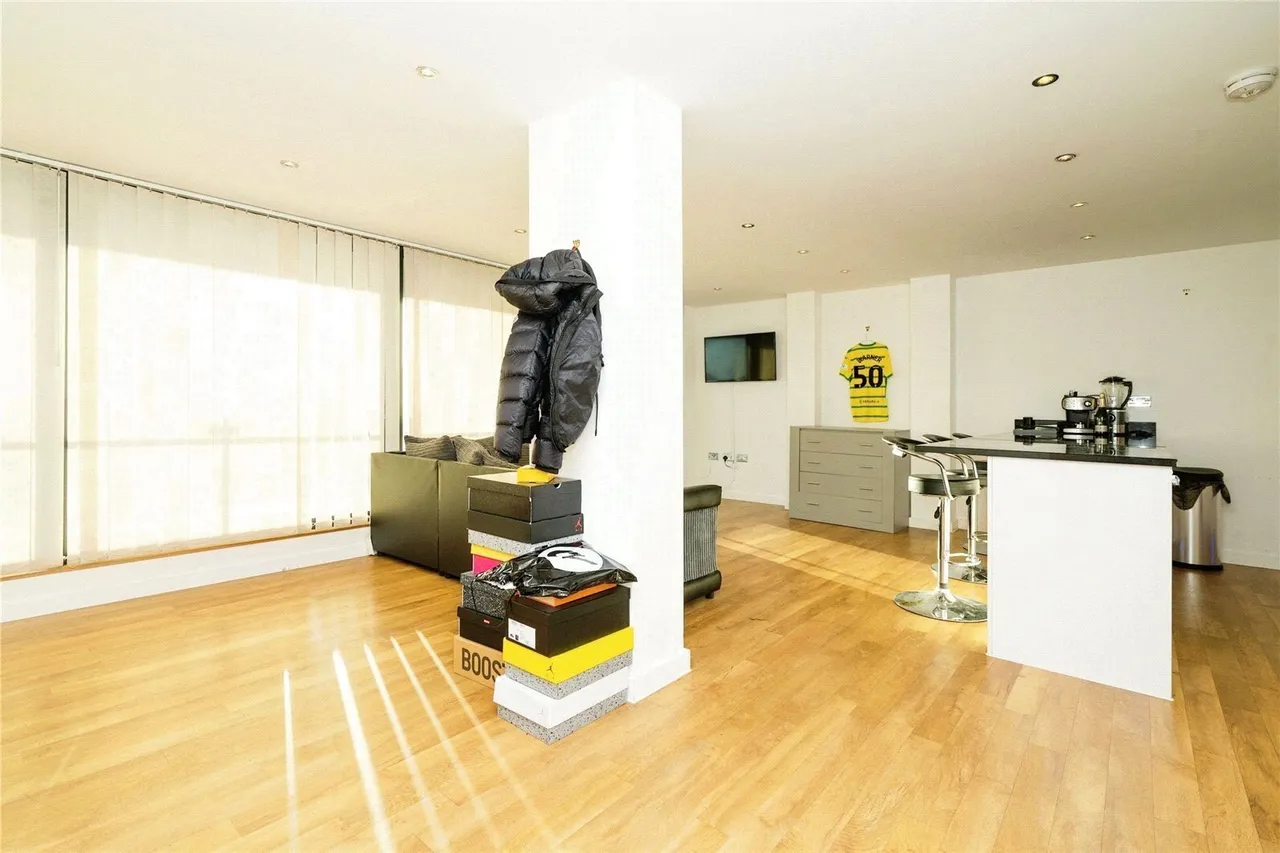 Geoffrey Watling Way, Norwich, Norfolk, NR1, photo 13