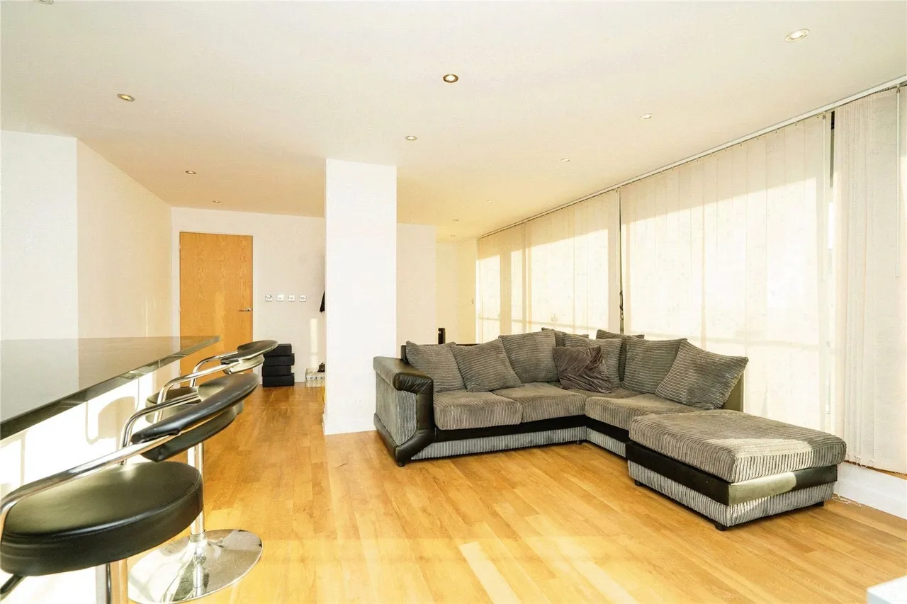 Geoffrey Watling Way, Norwich, Norfolk, NR1, photo 4