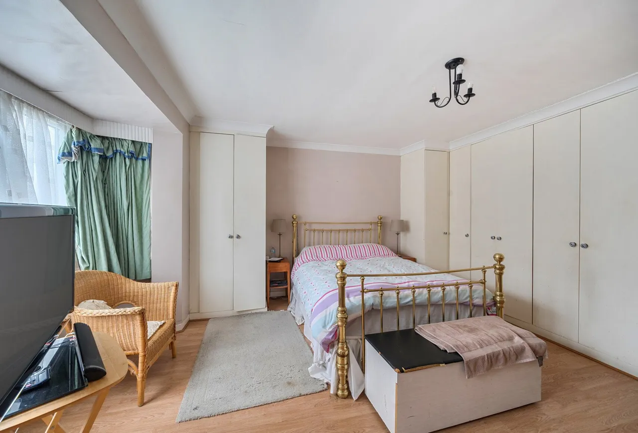 Kings Drive, Wembley, HA9 9HN, photo 5