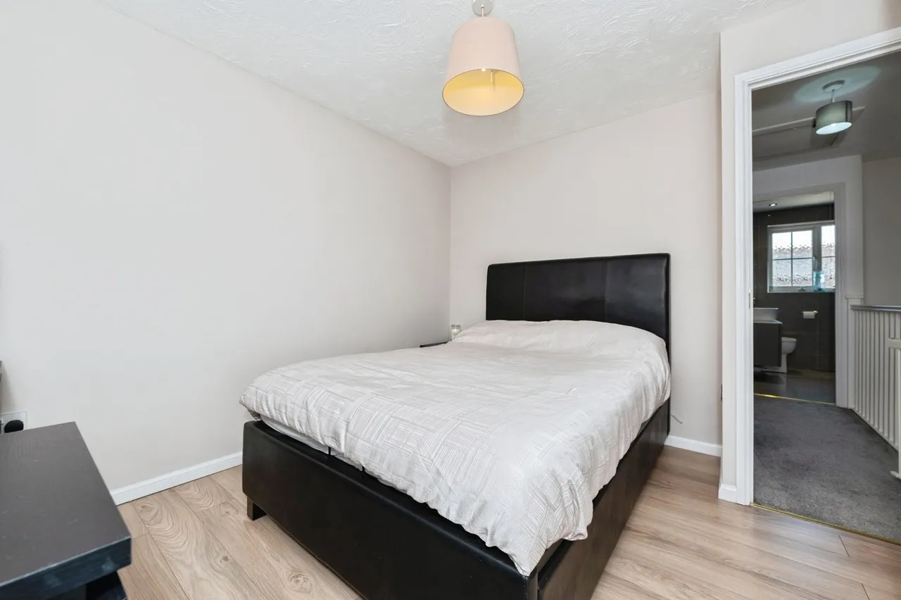 Hedingham Road, Chafford Hundred, Grays, Essex, RM16, photo 8