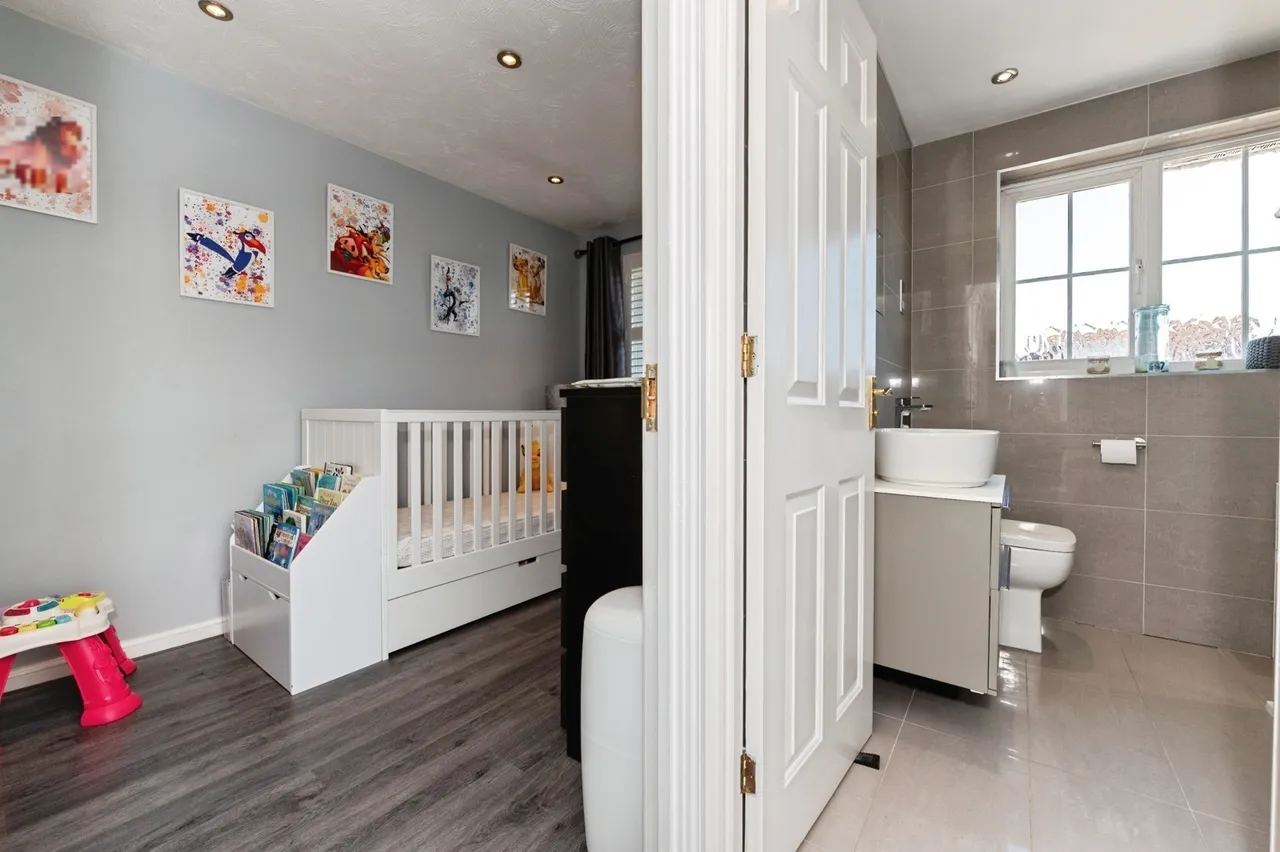 Hedingham Road, Chafford Hundred, Grays, Essex, RM16, photo 18