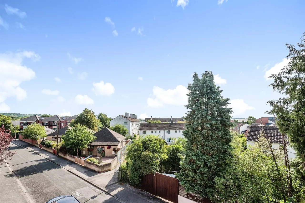 Benouville Close, Oxford, OX4, photo 8