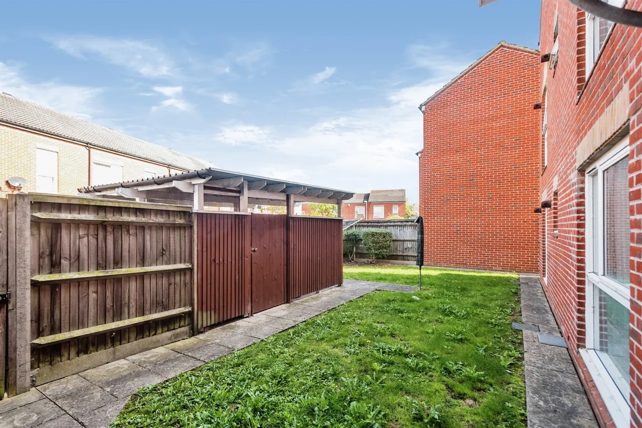 Benouville Close, Oxford, OX4, photo 12