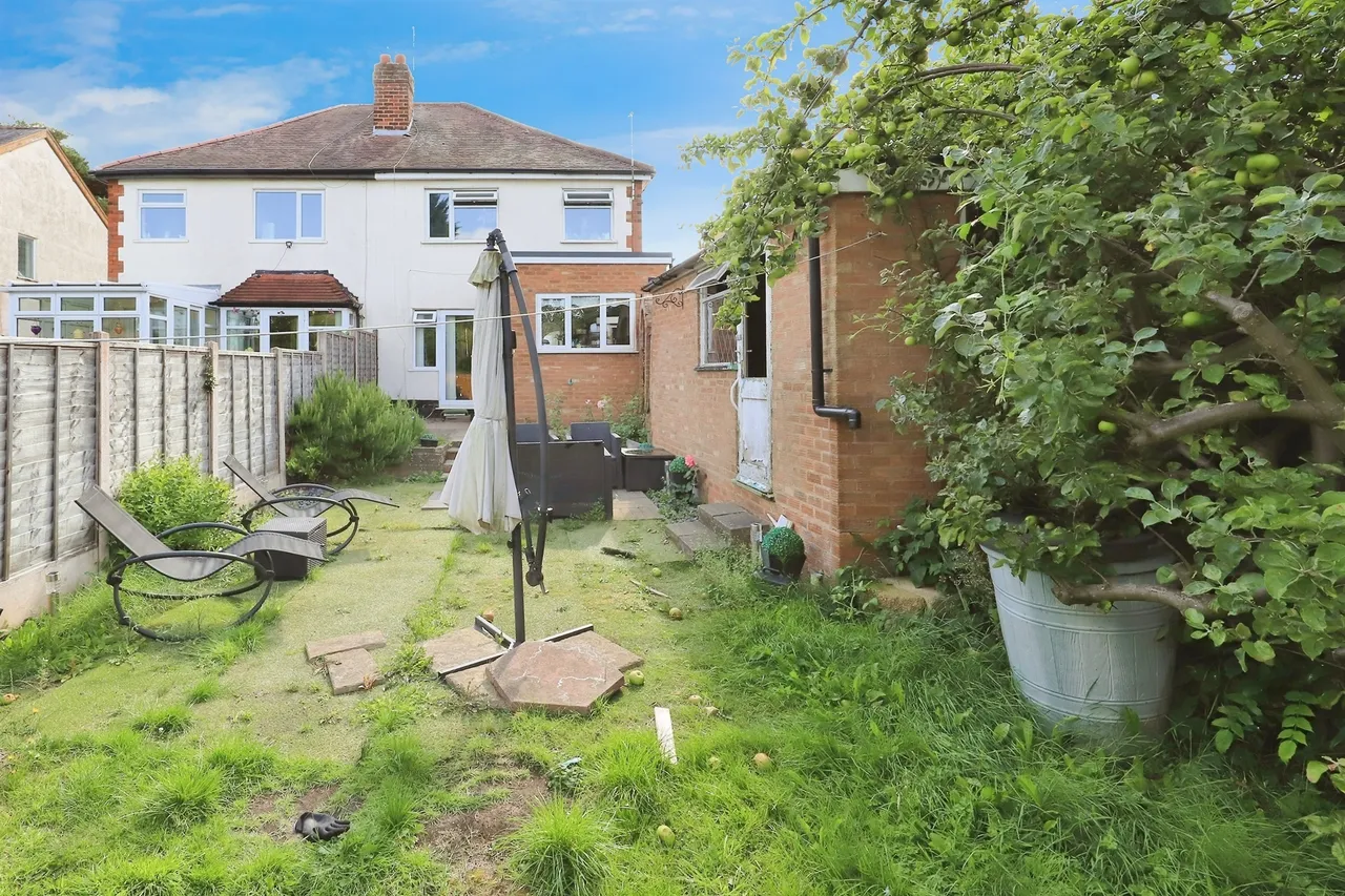 Stafford Road, Wolverhampton, WV10, photo 16