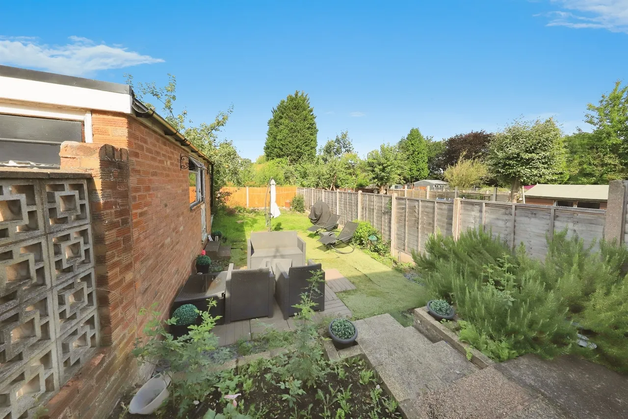 Stafford Road, Wolverhampton, WV10, photo 14