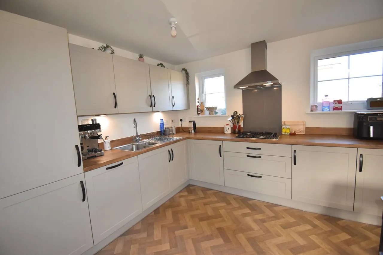 Taxhall Road, High Peak, photo 3